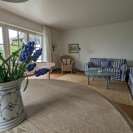 Am Boddenweg - Sunddriewer 博恩